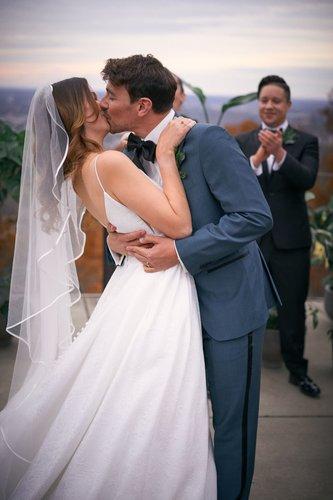 mobile - carousel-hero-element image-7